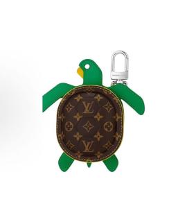 LOUIS VUITTON Брелок