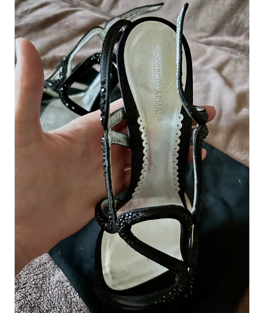 GIORGIO ARMANI Черные бархатные босоножки, фото 2