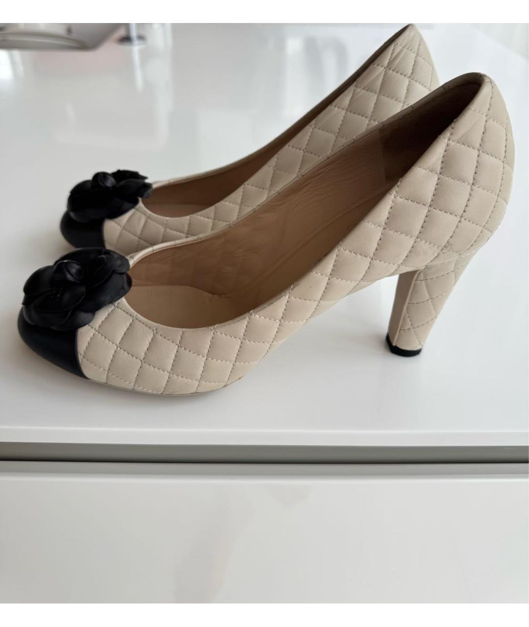 CHANEL Бежевые кожаные туфли, фото 4