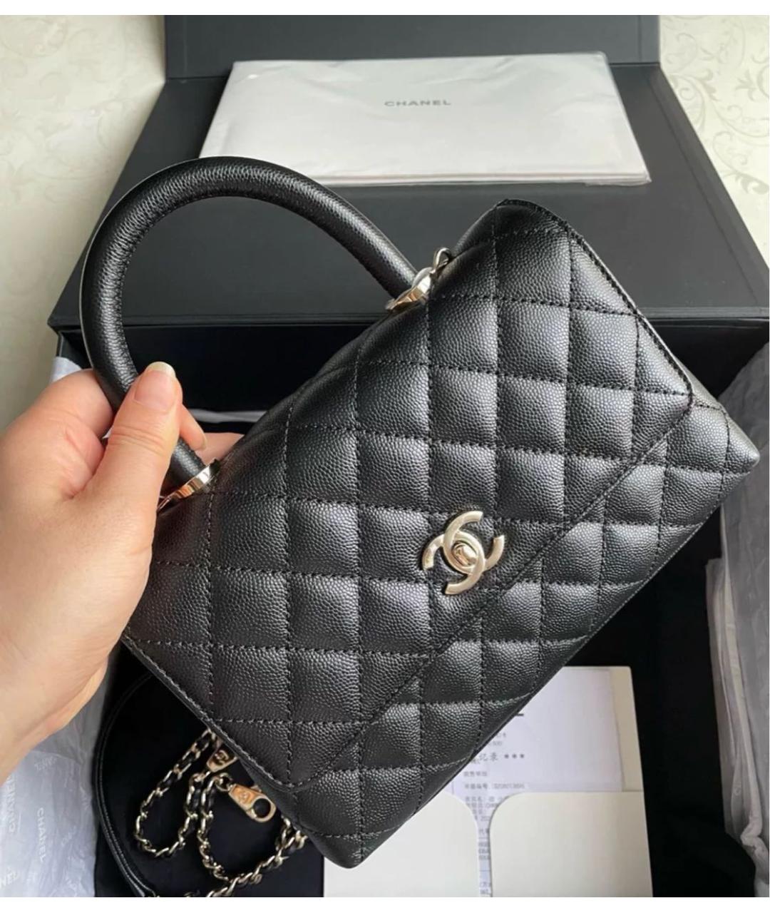 CHANEL Черная кожаная сумка с короткими ручками, фото 2