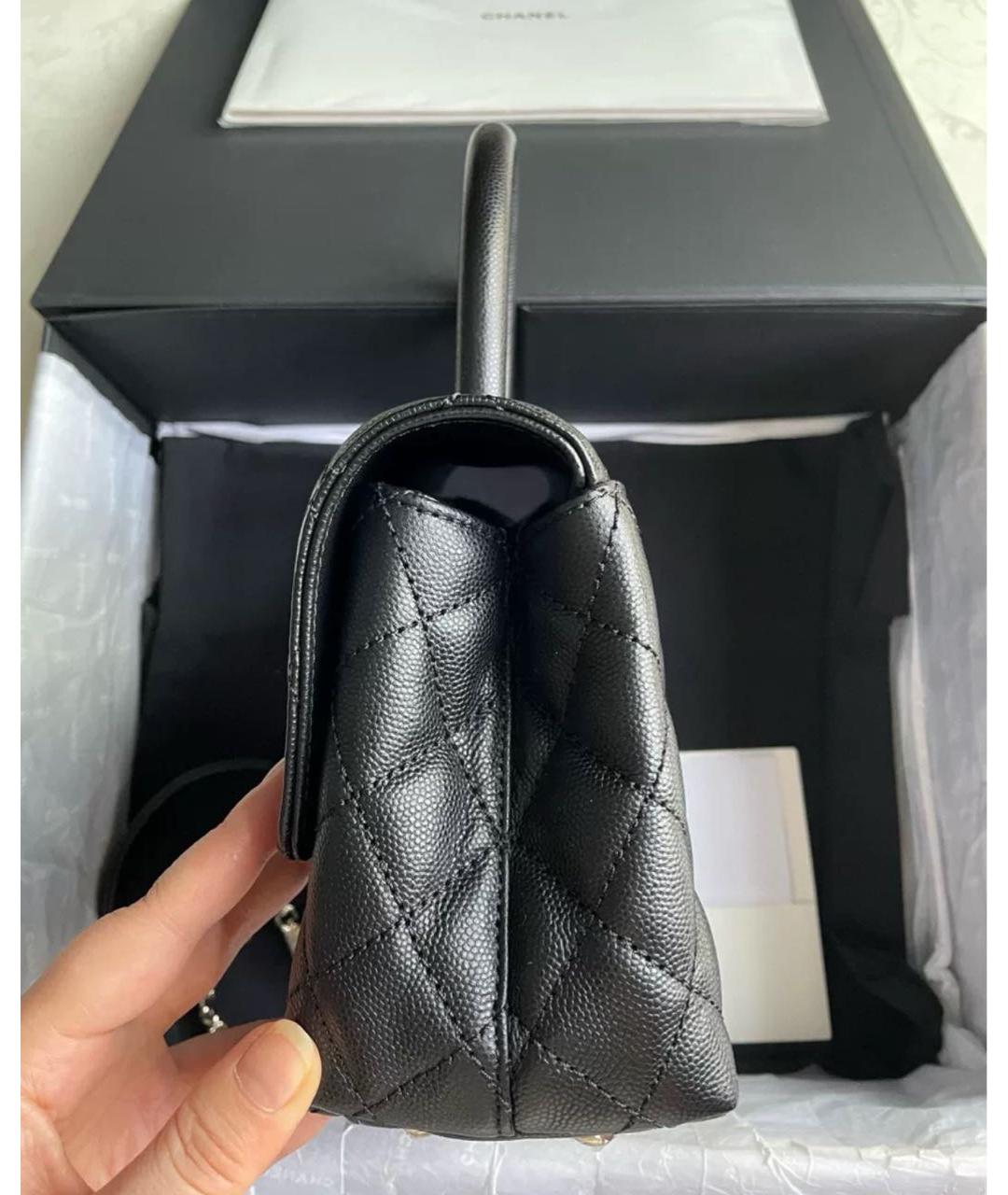 CHANEL Черная кожаная сумка с короткими ручками, фото 5