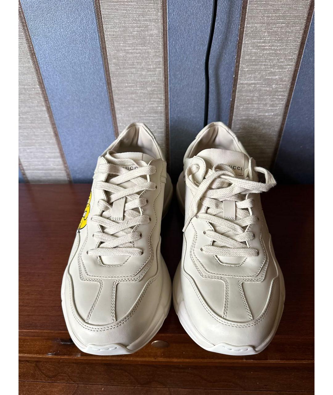 GUCCI Бежевые кожаные низкие кроссовки / кеды, фото 2
