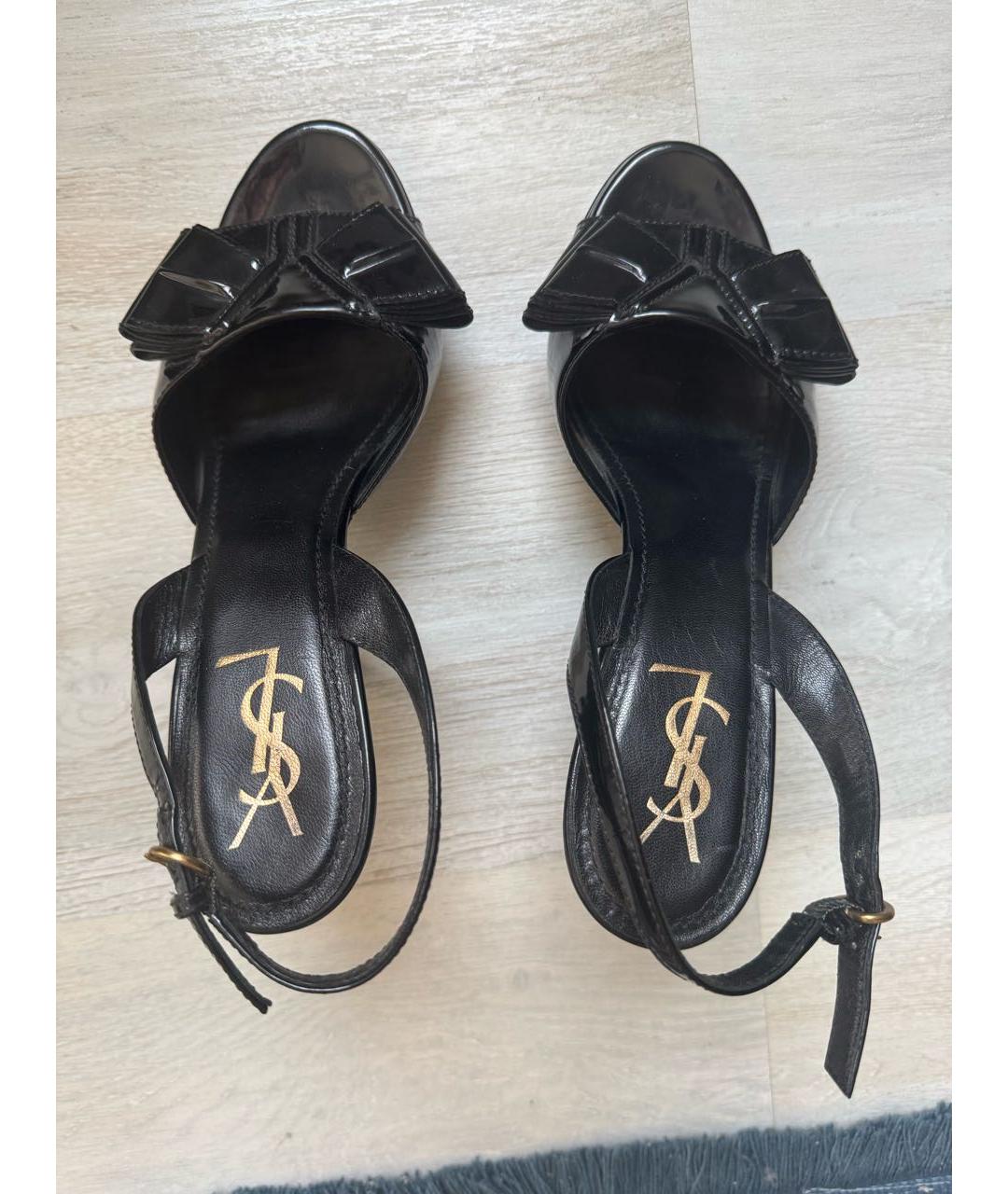 SAINT LAURENT Черные босоножки из лакированной кожи, фото 3