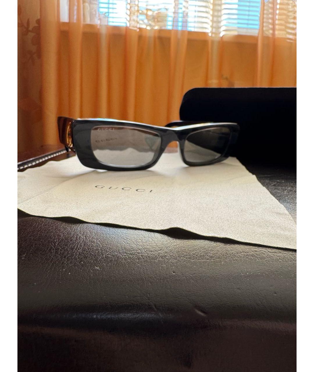 GUCCI Антрацитовые пластиковые солнцезащитные очки, фото 2