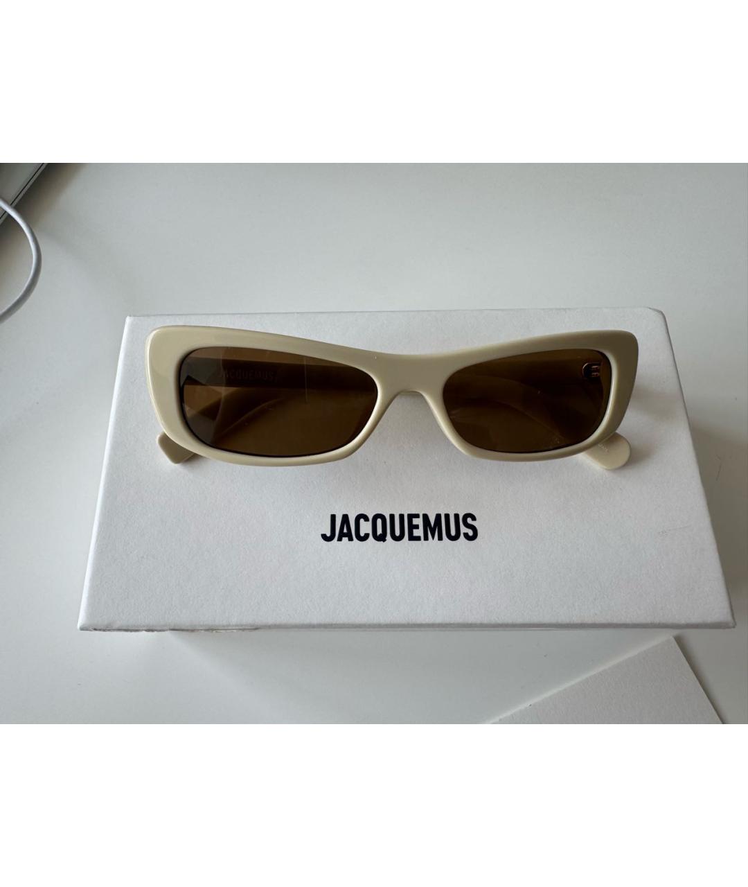 JACQUEMUS Бежевые пластиковые солнцезащитные очки, фото 7