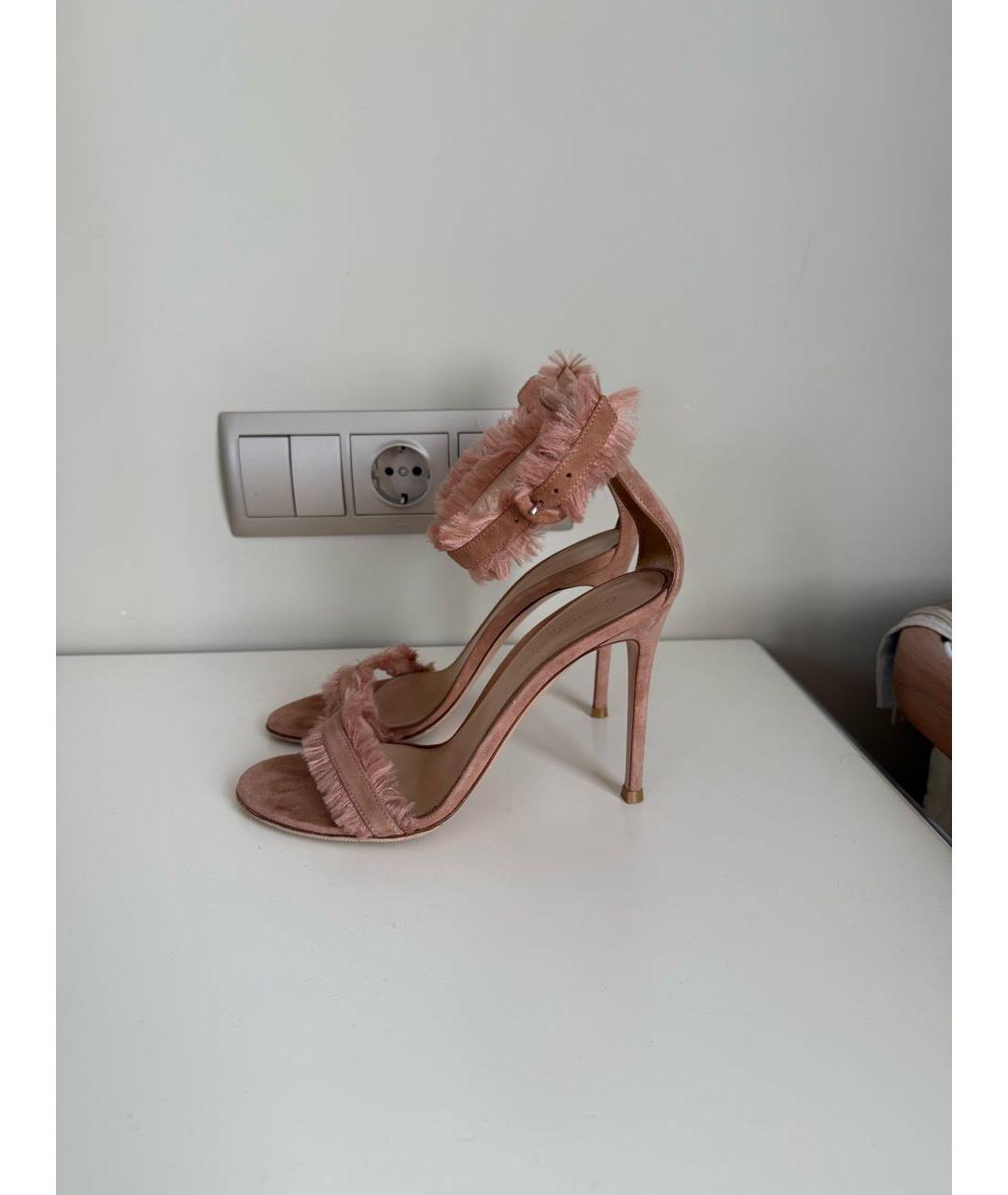 GIANVITO ROSSI Розовые замшевые босоножки, фото 8