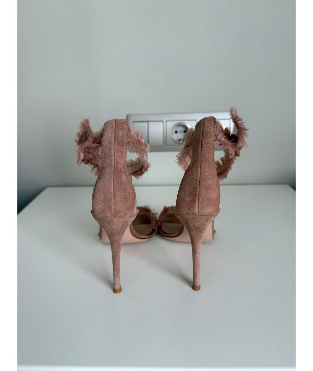 GIANVITO ROSSI Розовые замшевые босоножки, фото 4