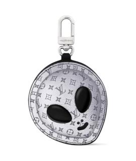 LOUIS VUITTON Украшение