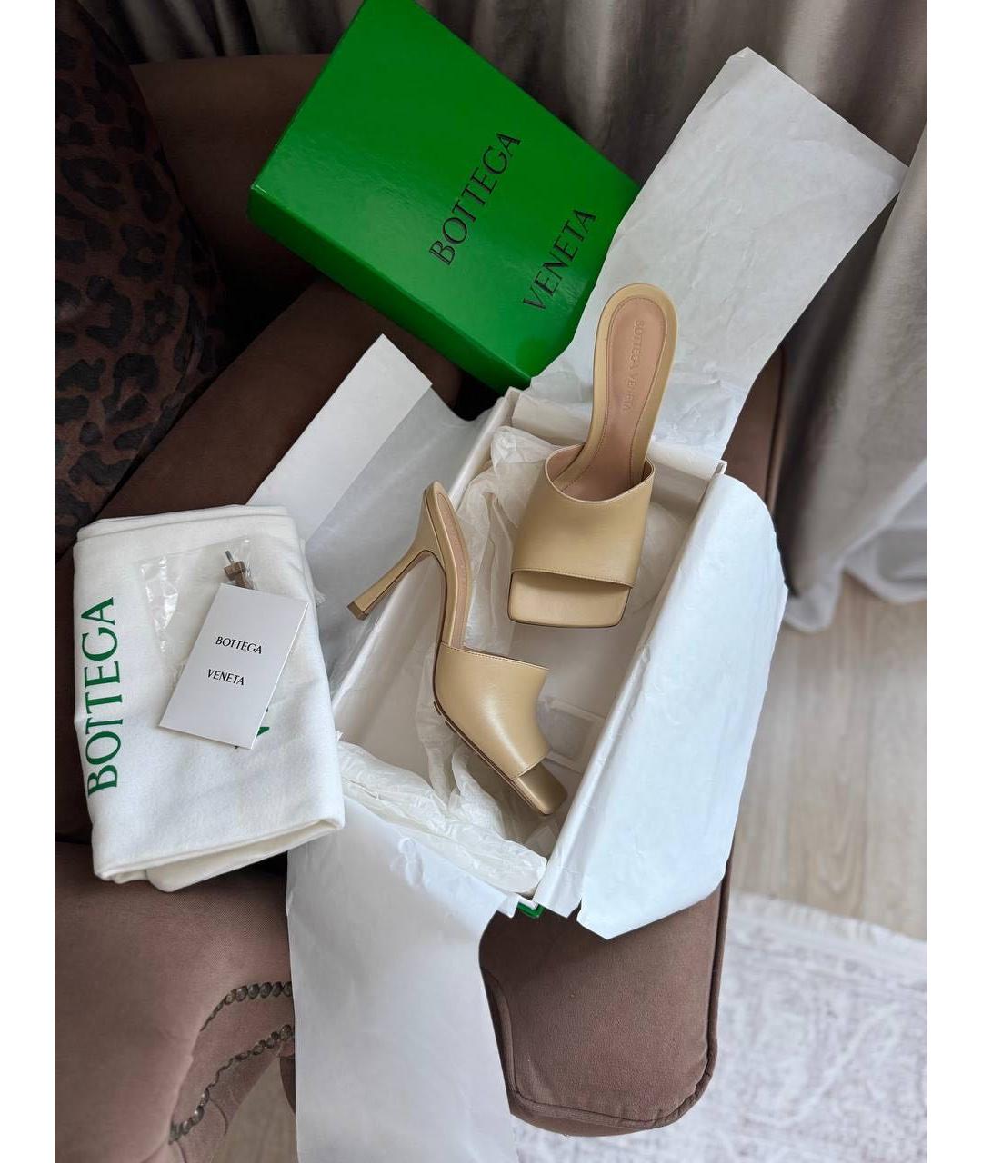 BOTTEGA VENETA Бежевые кожаные мюли, фото 6