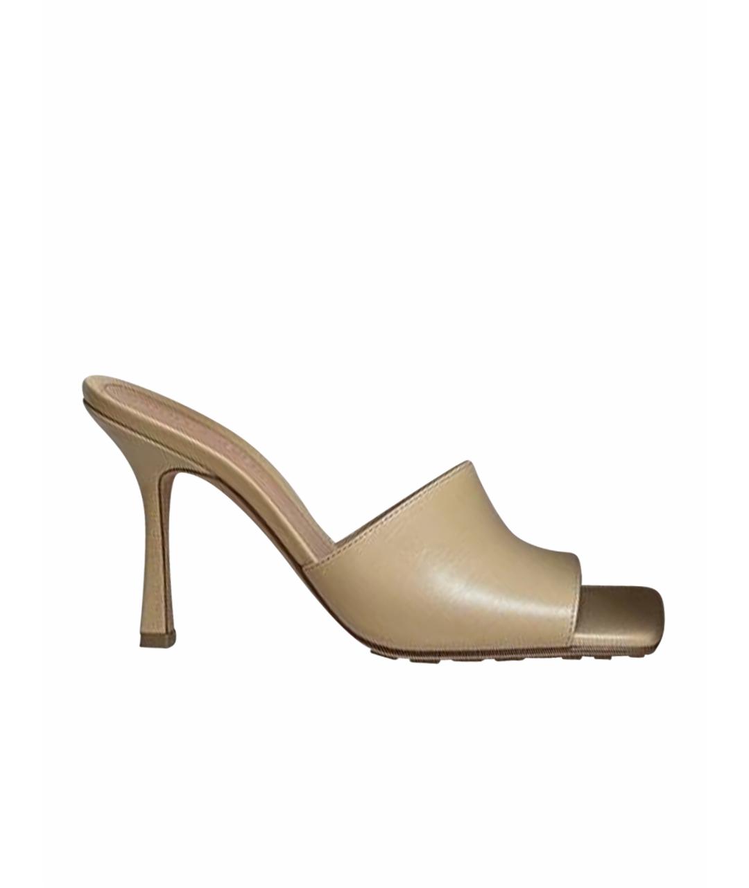 BOTTEGA VENETA Бежевые кожаные мюли, фото 1