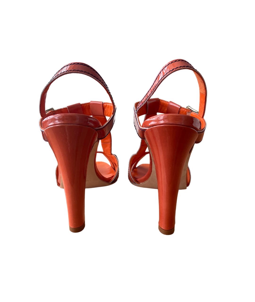MANOLO BLAHNIK Коралловые кожаные босоножки, фото 4