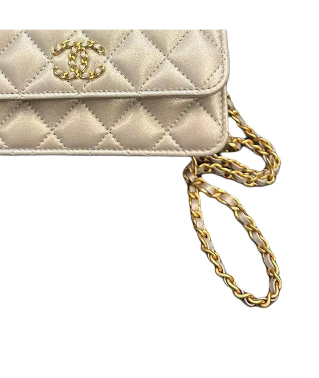 CHANEL Серебряная сумка через плечо, фото 2