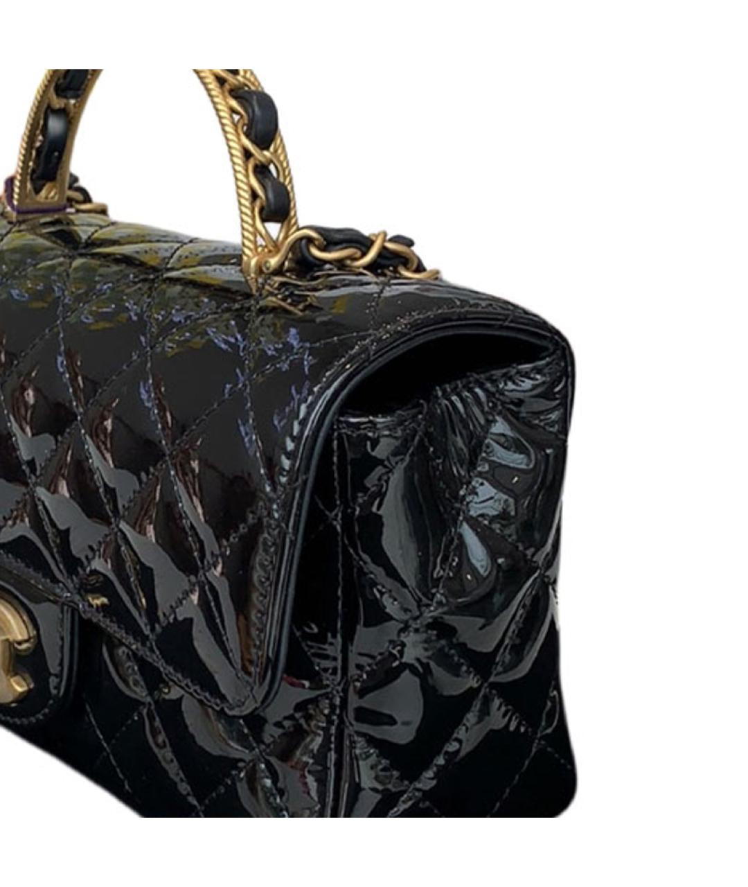CHANEL Черная сумка через плечо из лакированной кожи, фото 5