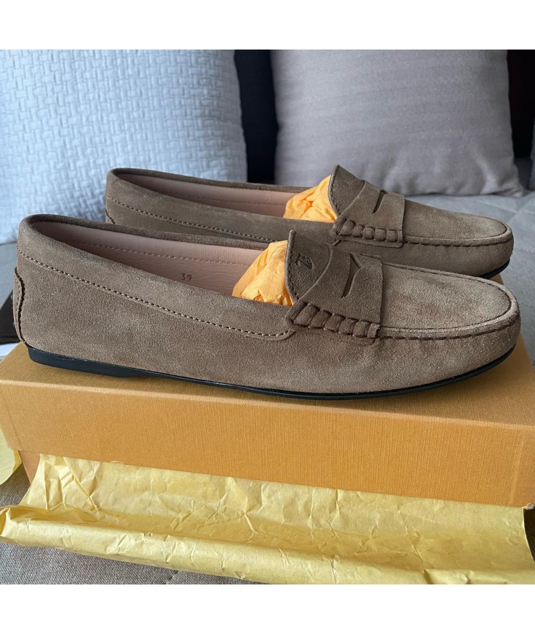 TOD'S Бежевые замшевые лоферы, фото 9