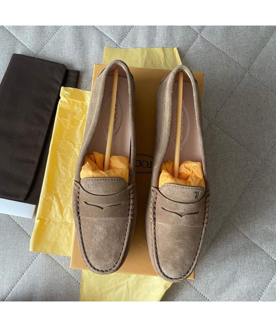 TOD'S Бежевые замшевые лоферы, фото 3