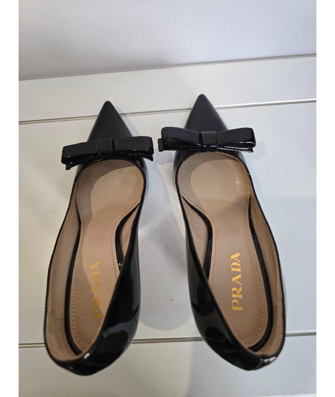PRADA Черные туфли из лакированной кожи, фото 3