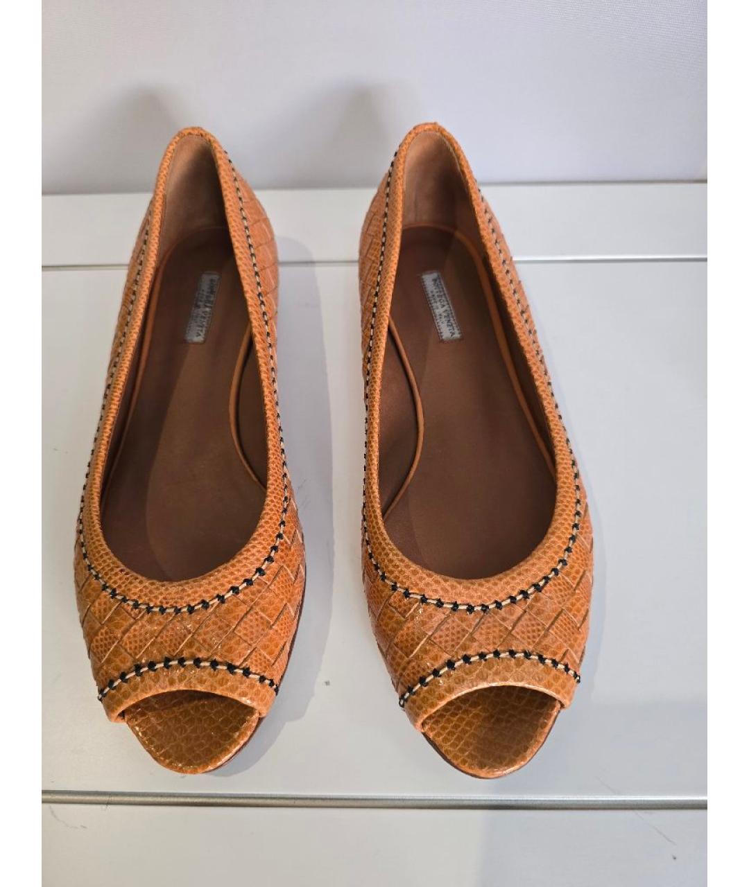 BOTTEGA VENETA Оранжевое кожаные балетки, фото 2