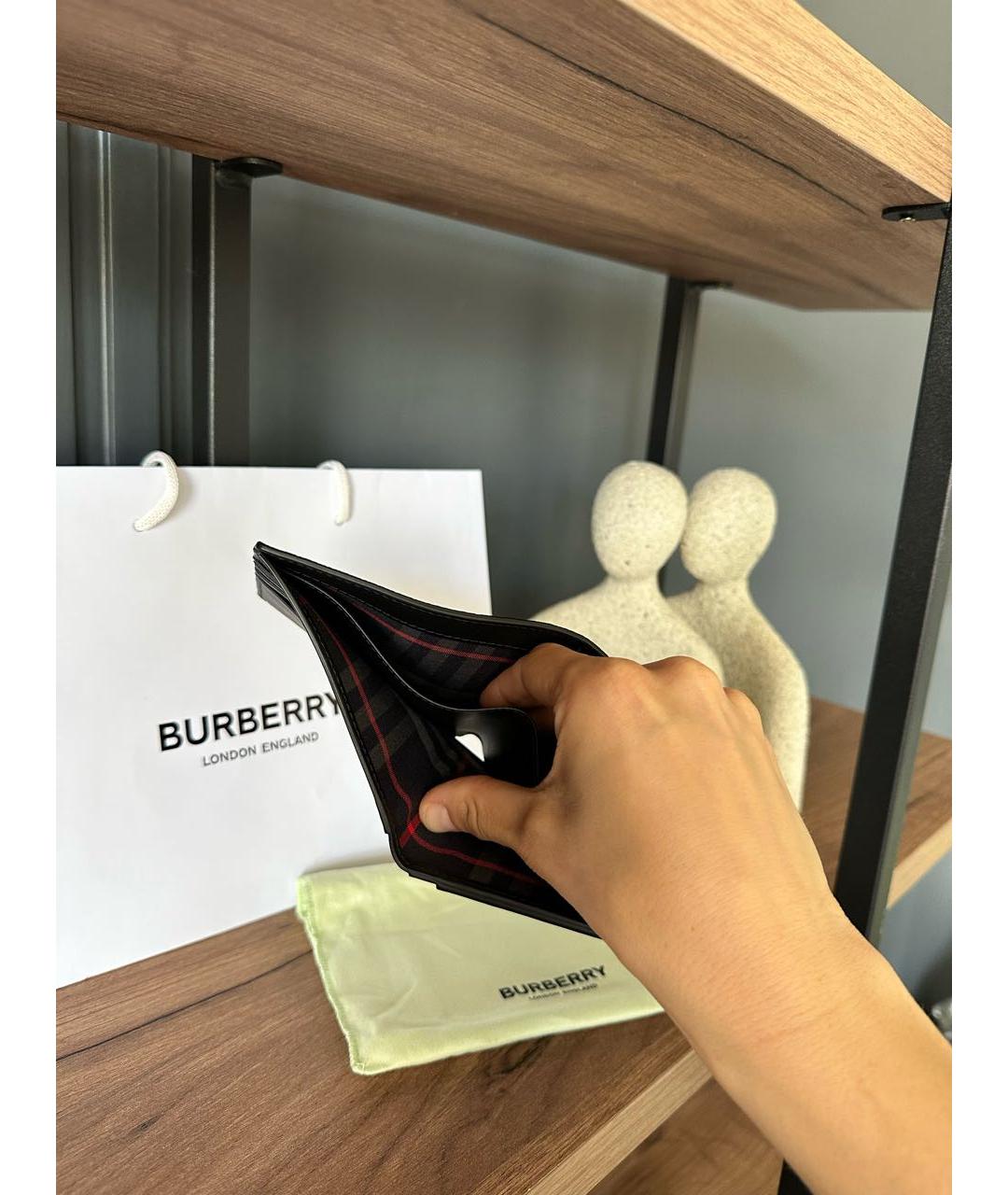 BURBERRY Черный кожаный кошелек, фото 4