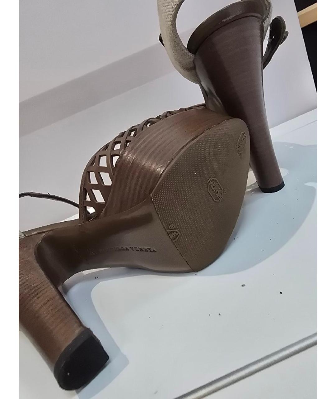 BOTTEGA VENETA Коричневые босоножки, фото 6