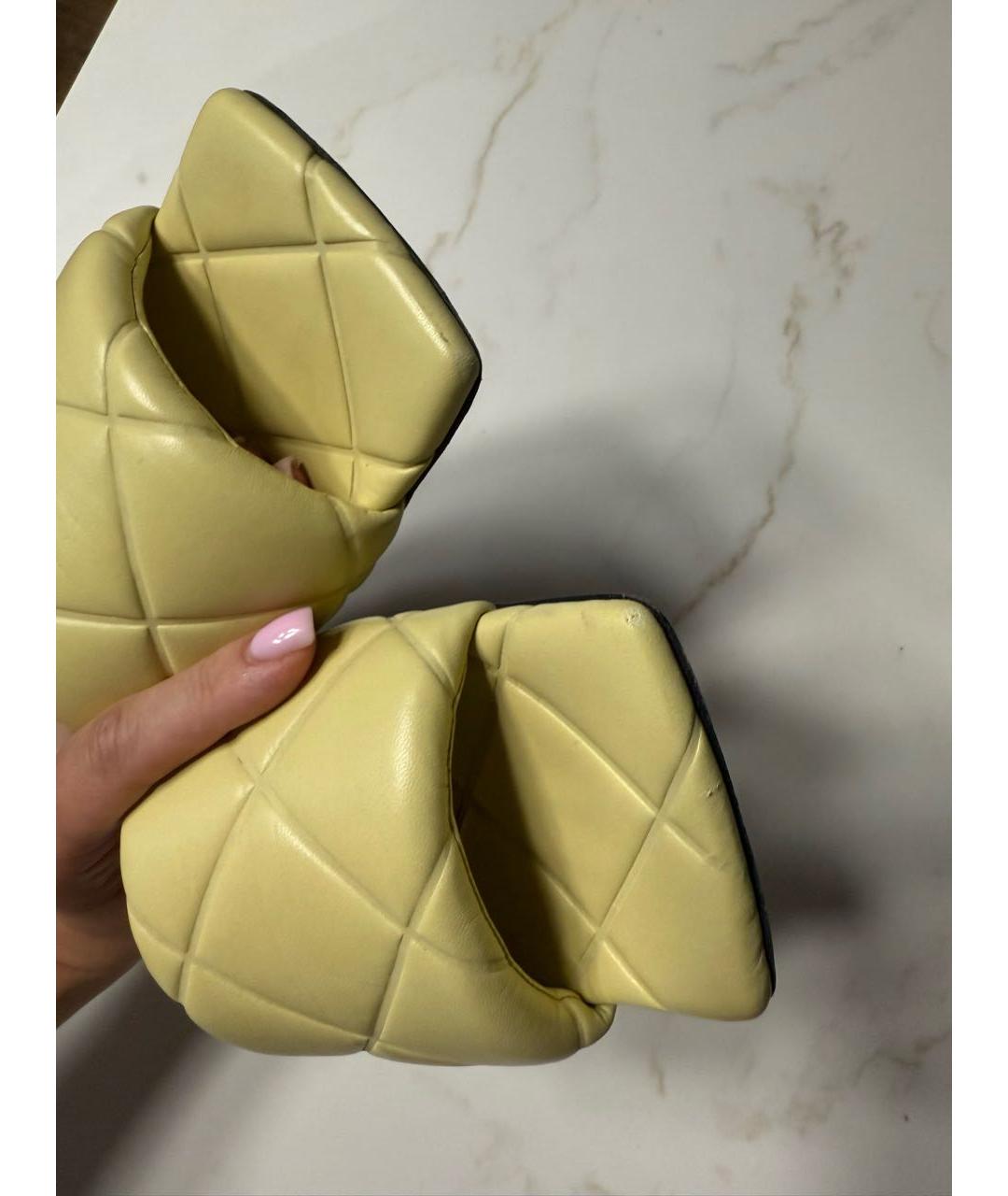 BOTTEGA VENETA Желтые кожаные шлепанцы, фото 6