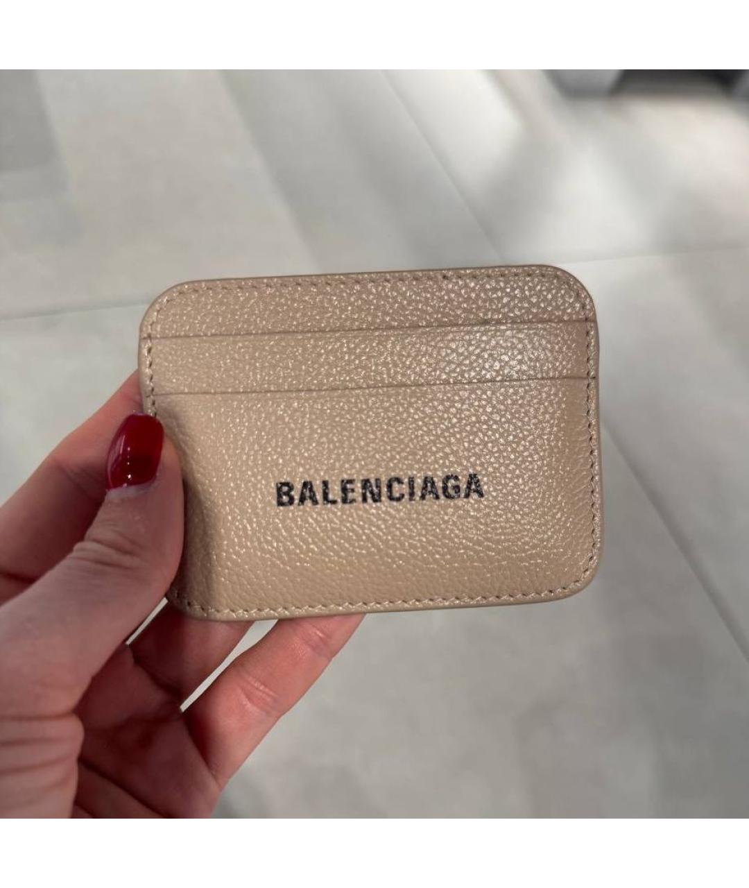 BALENCIAGA Бежевая кожаная визитница, фото 4
