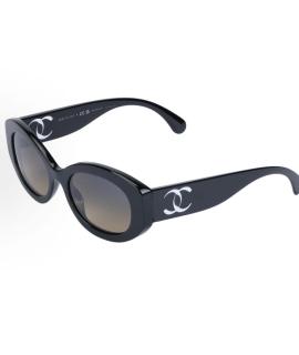 CHANEL Солнцезащитные очки