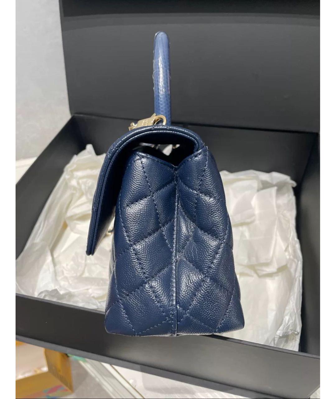 CHANEL Темно-синяя кожаная сумка с короткими ручками, фото 4