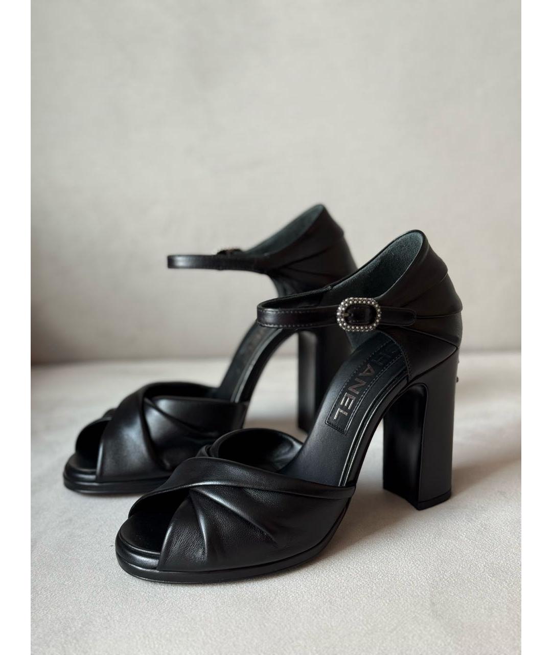 CHANEL Черные кожаные босоножки, фото 4