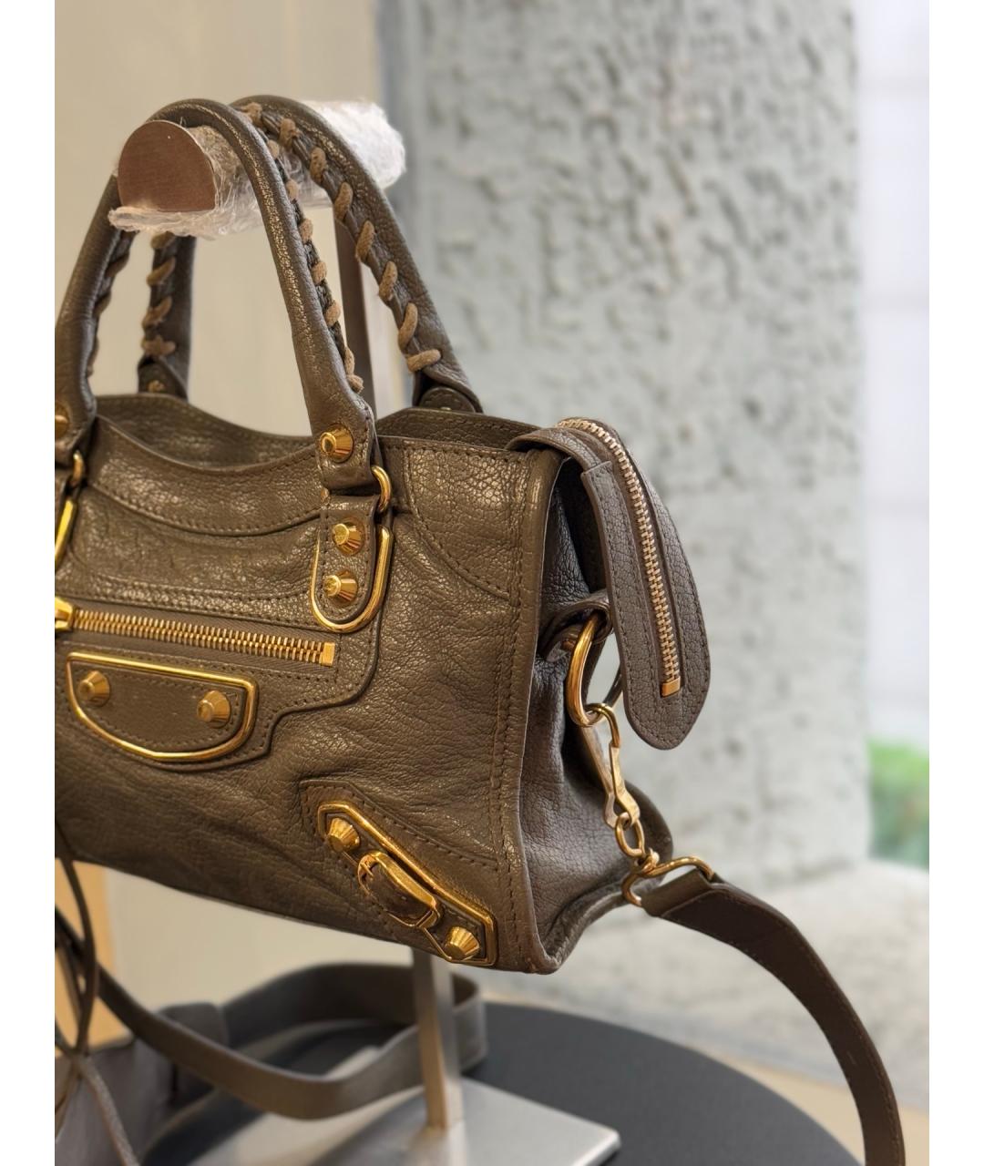 BALENCIAGA Серая кожаная сумка с короткими ручками, фото 4