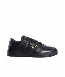 PRADA Низкие кроссовки / кеды