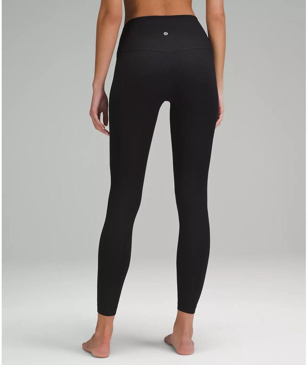 Lululemon Черные полиэстеровые спортивные брюки и шорты, фото 2