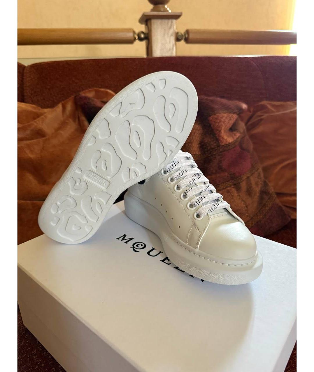 ALEXANDER MCQUEEN Белые кожаные кеды, фото 2