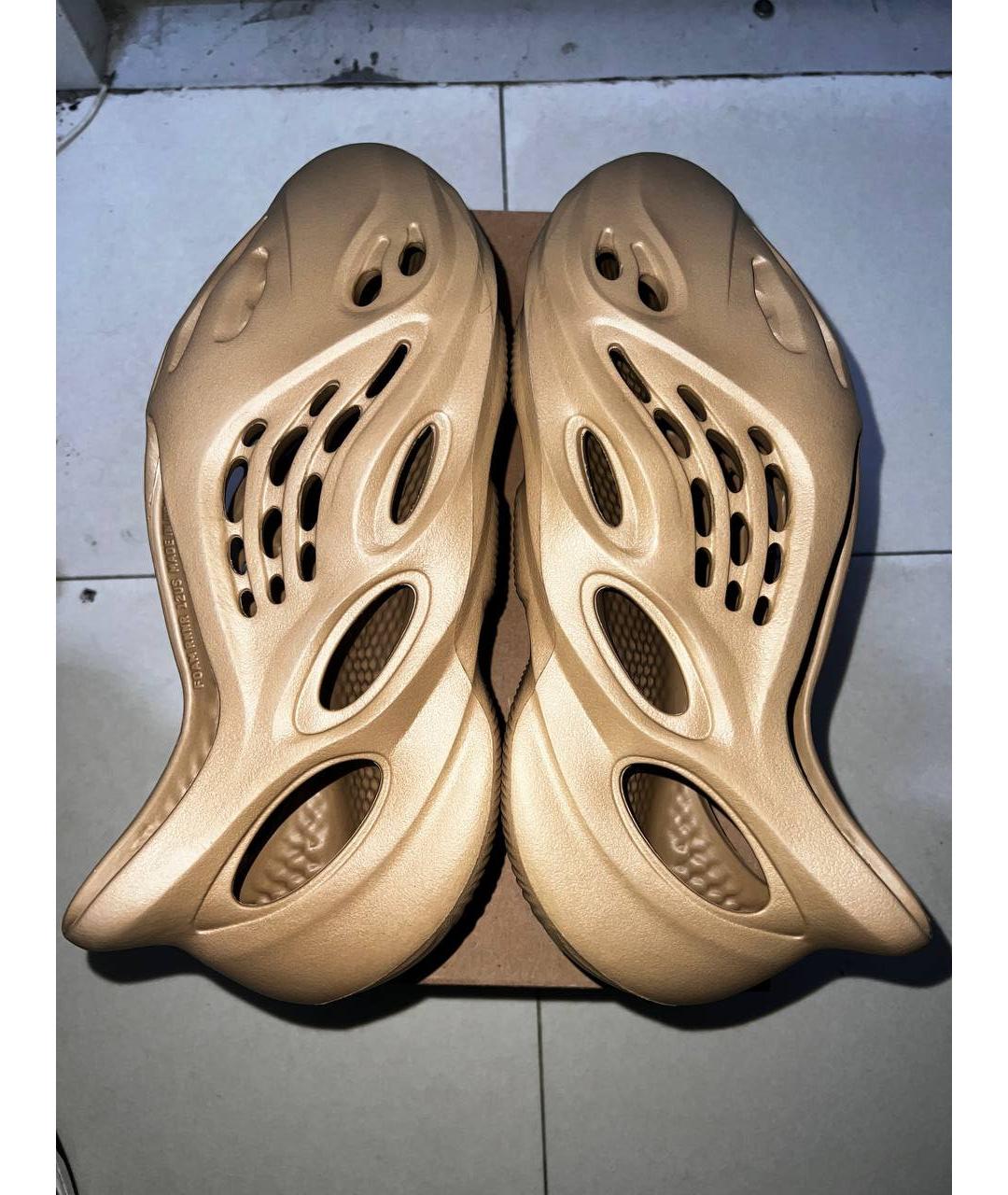 ADIDAS YEEZY Коричневые резиновые низкие кроссовки / кеды, фото 5