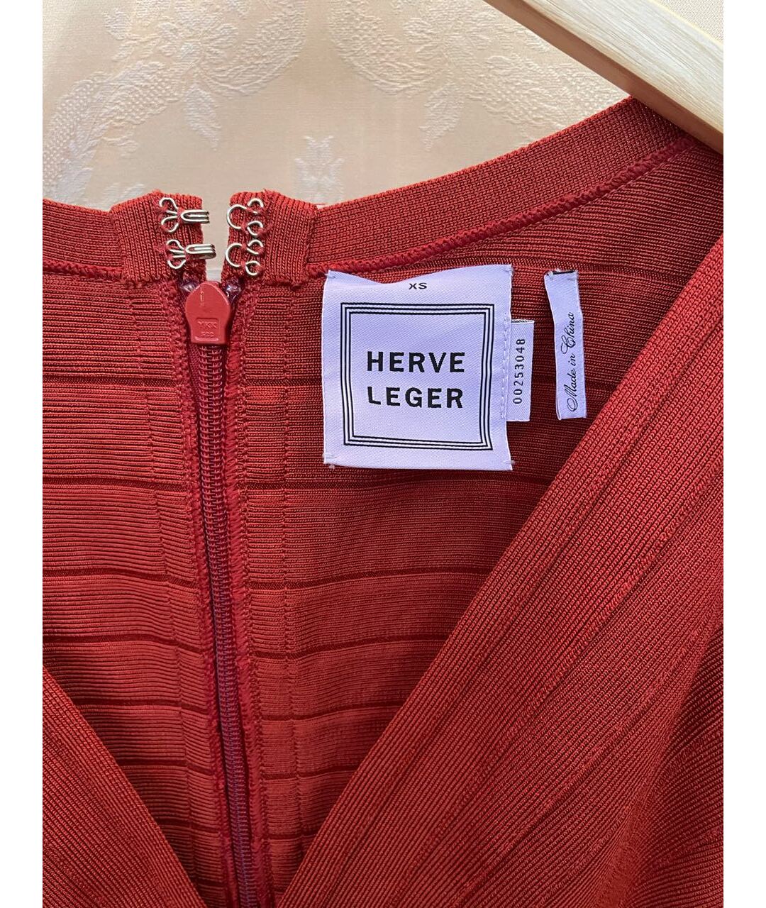 HERVE LEGER Бордовое повседневное платье, фото 2