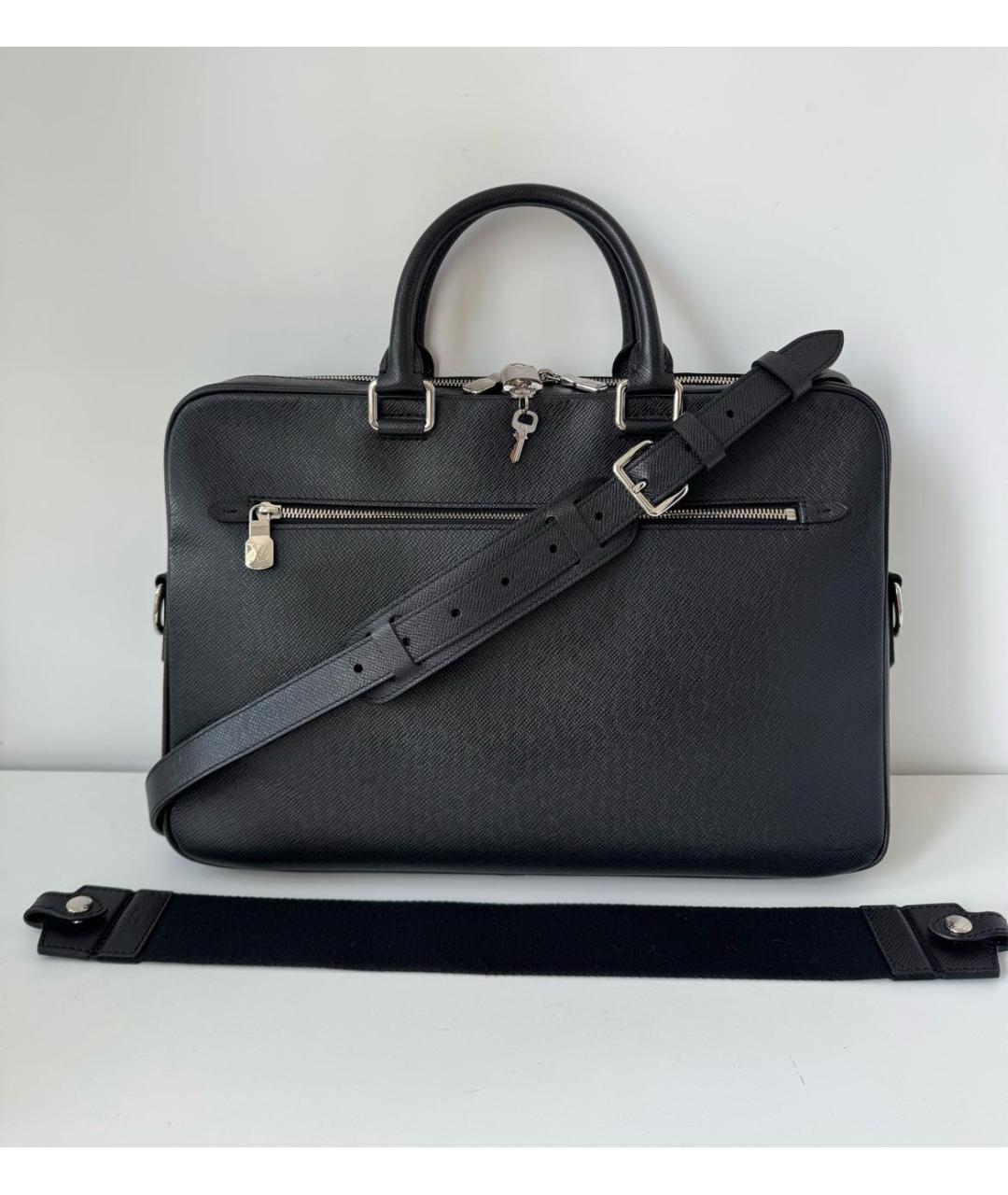 LOUIS VUITTON Черный кожаный портфель, фото 9