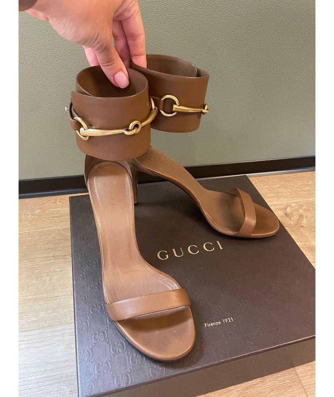 GUCCI Коричневые кожаные босоножки, фото 2
