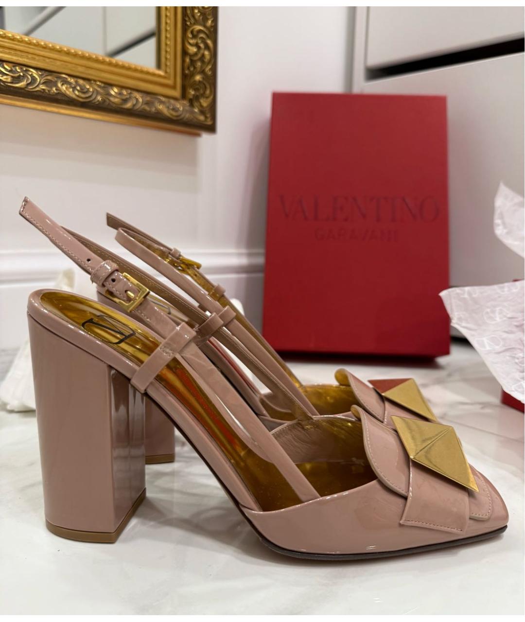VALENTINO Бежевые туфли из лакированной кожи, фото 3