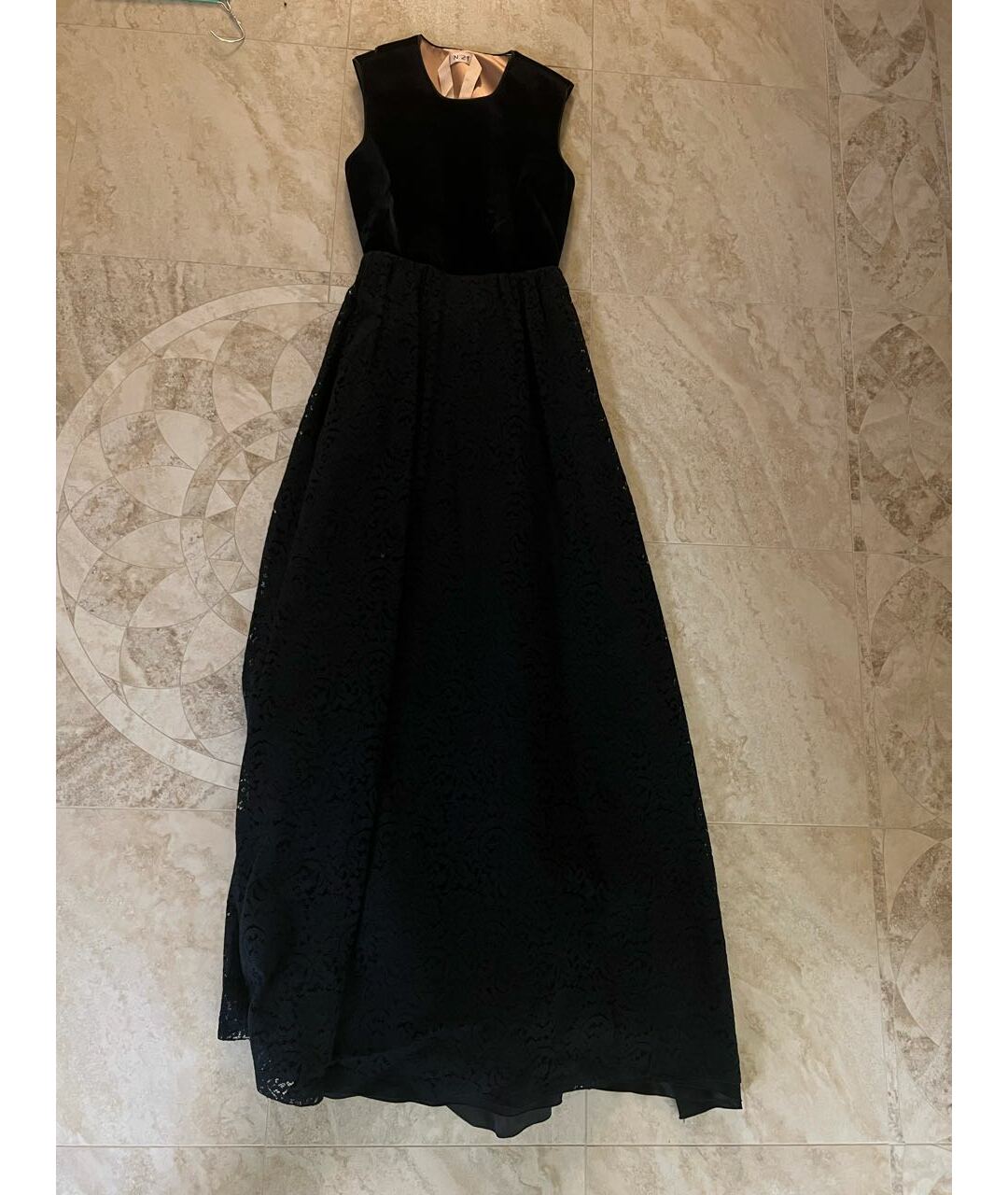 NO. 21 Черное бархатное вечернее платье, фото 9