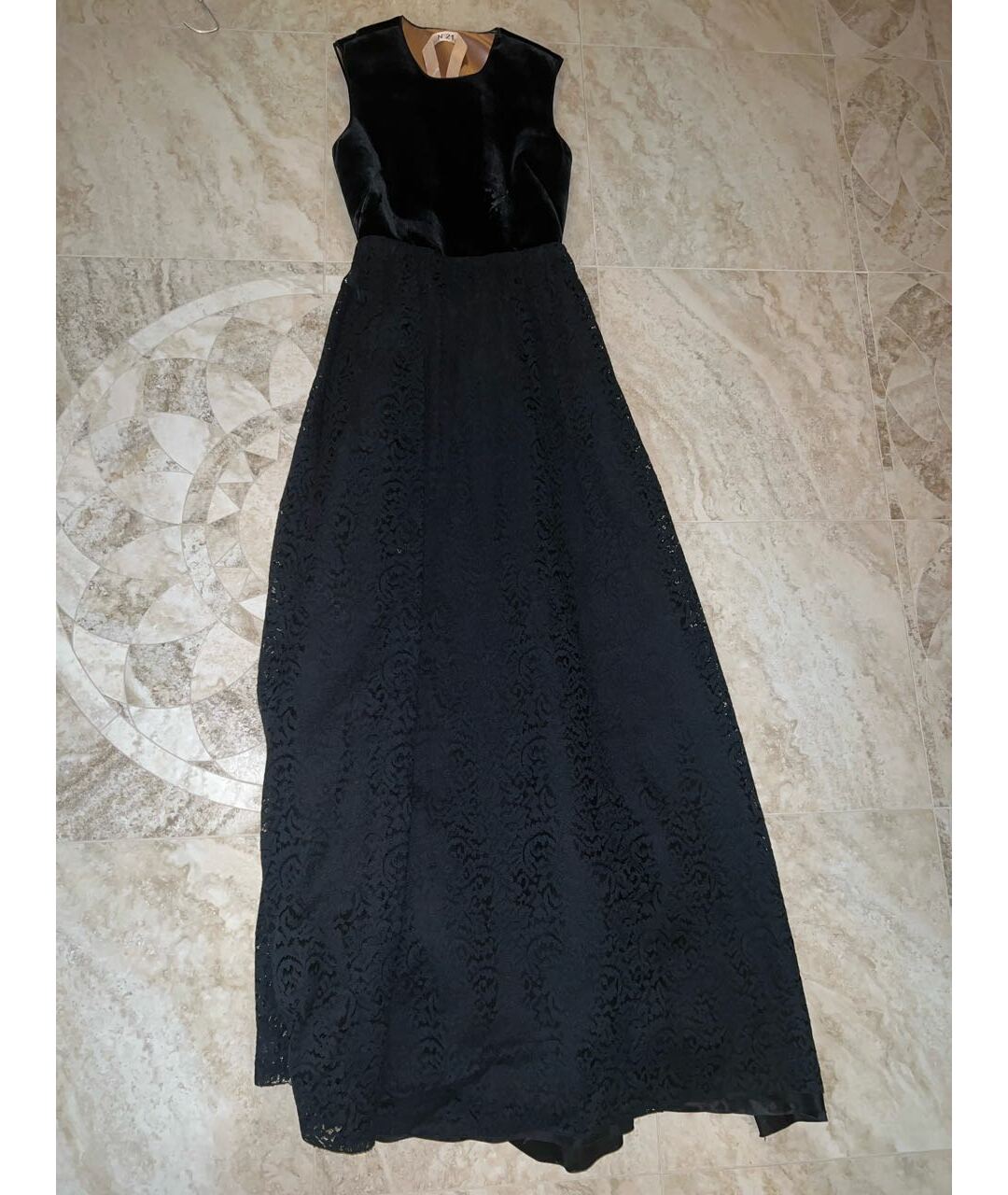 NO. 21 Черное бархатное вечернее платье, фото 3