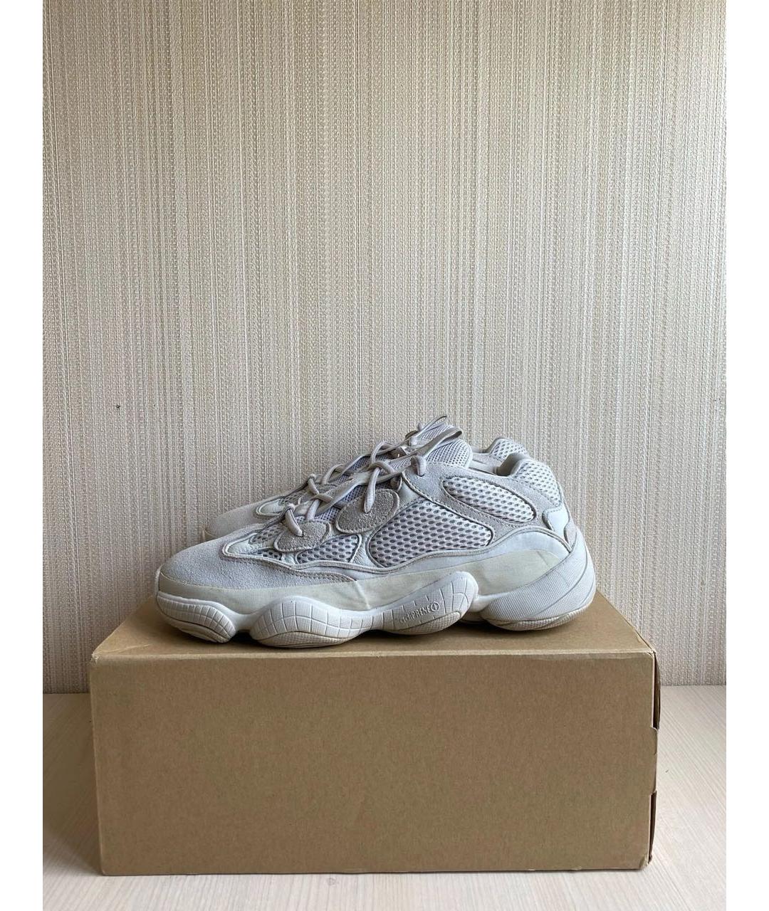 ADIDAS YEEZY Белые замшевые низкие кроссовки / кеды, фото 3