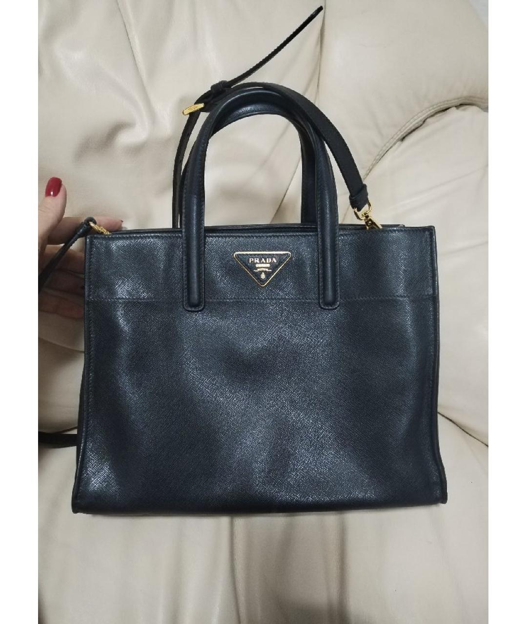 PRADA Черная кожаная сумка с короткими ручками, фото 10