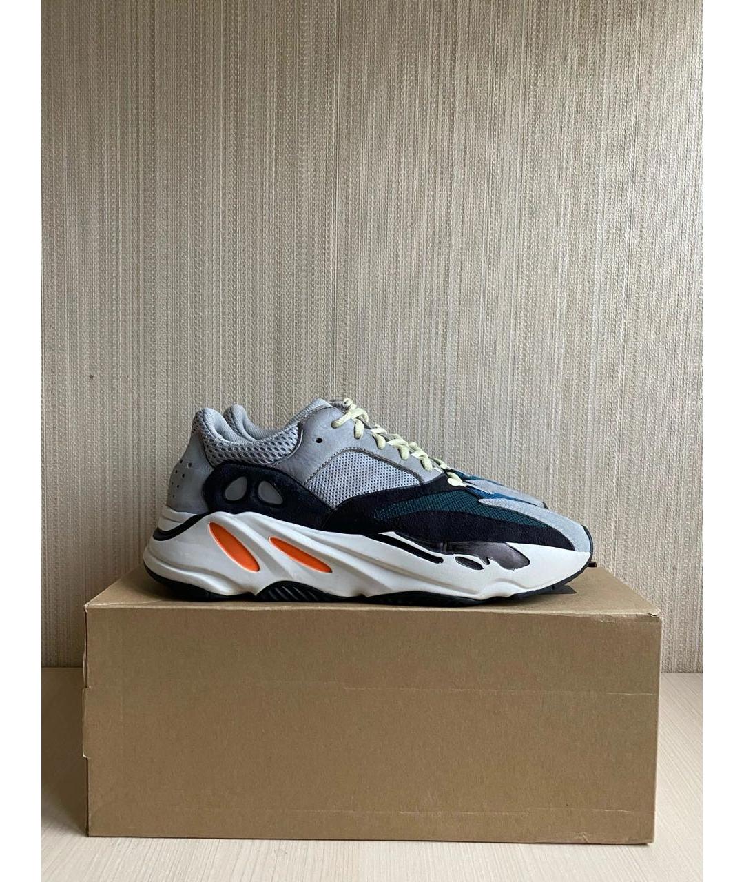 ADIDAS YEEZY Белые замшевые низкие кроссовки / кеды, фото 3