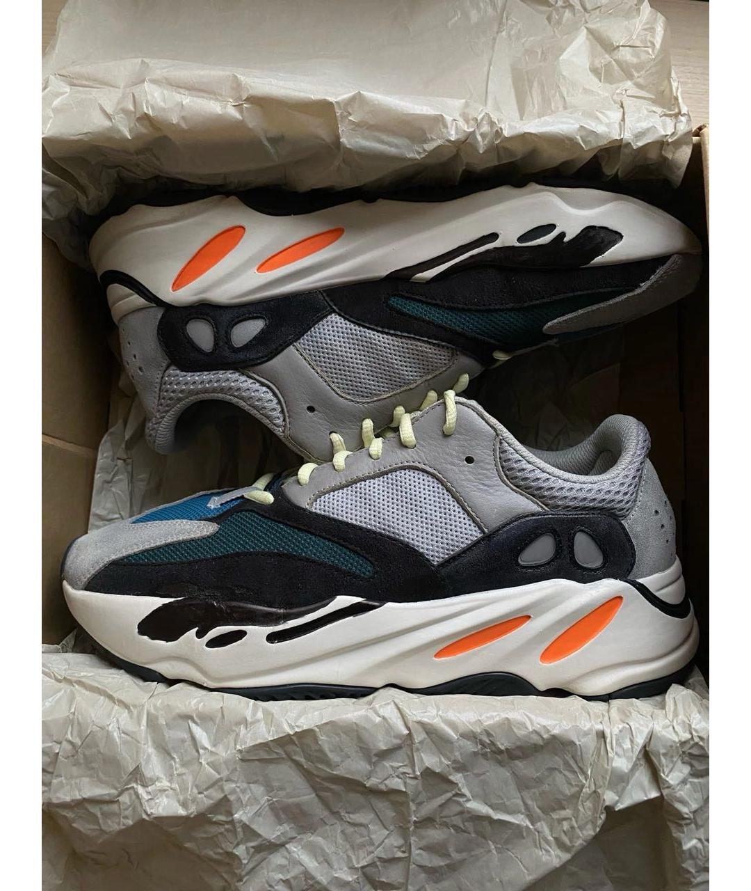 ADIDAS YEEZY Белые замшевые низкие кроссовки / кеды, фото 2