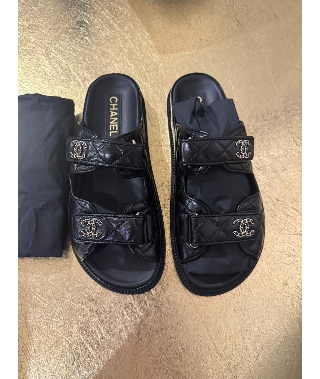 CHANEL Черные кожаные сандалии, фото 3