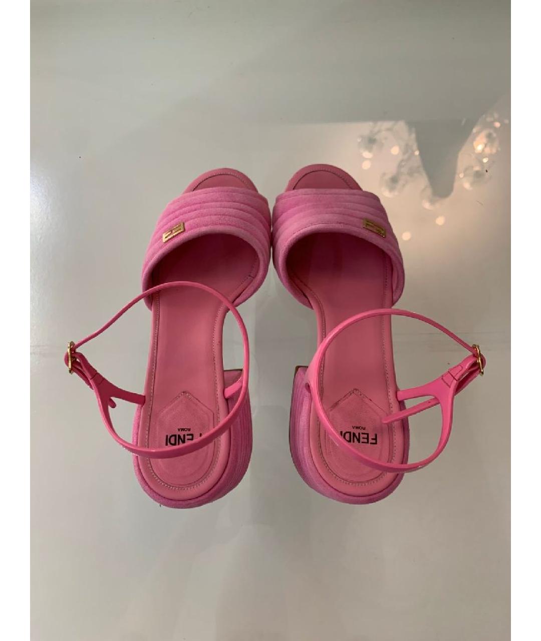FENDI Розовые замшевые босоножки, фото 3