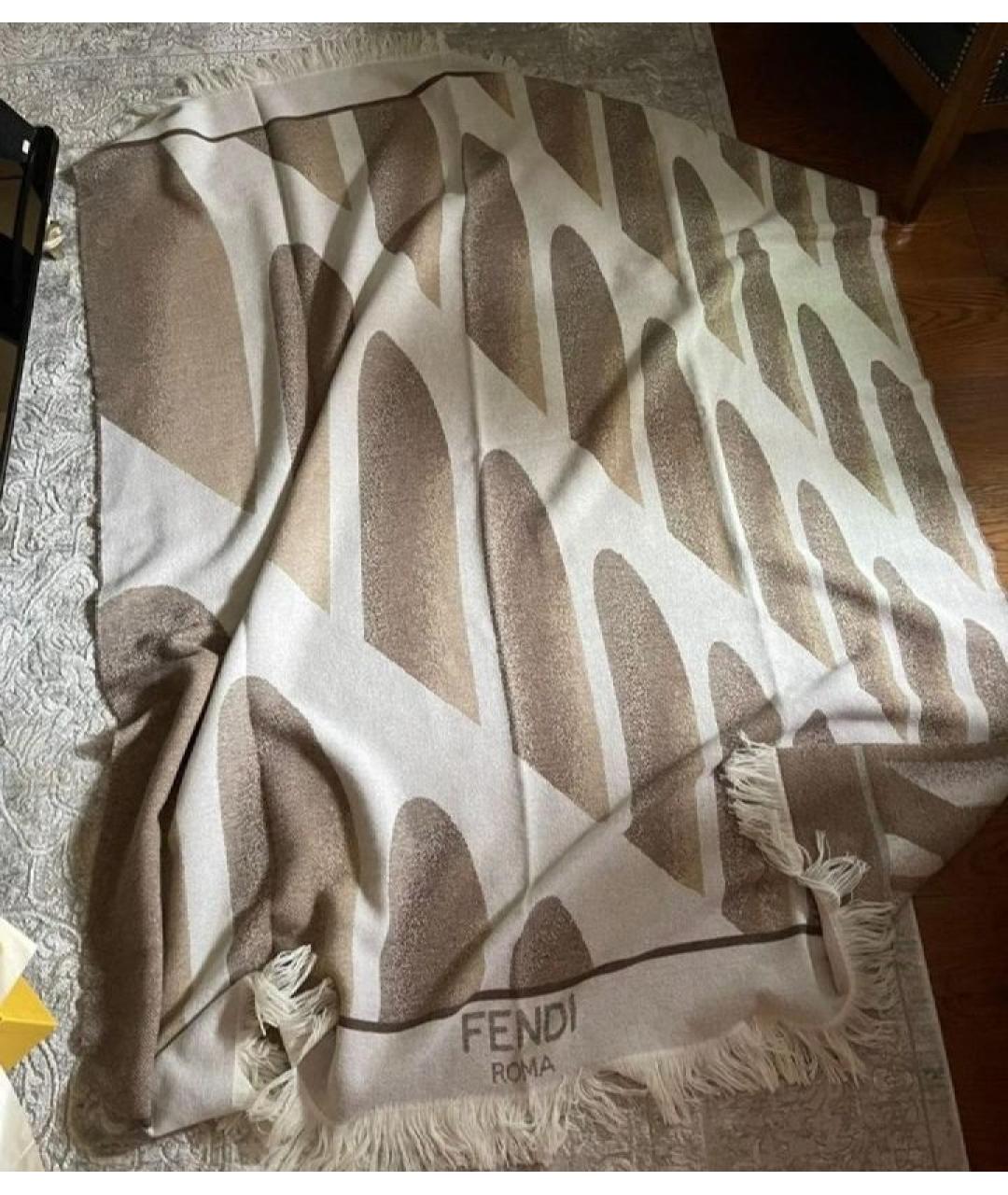 FENDI Бежевый шерстяной шарф, фото 3