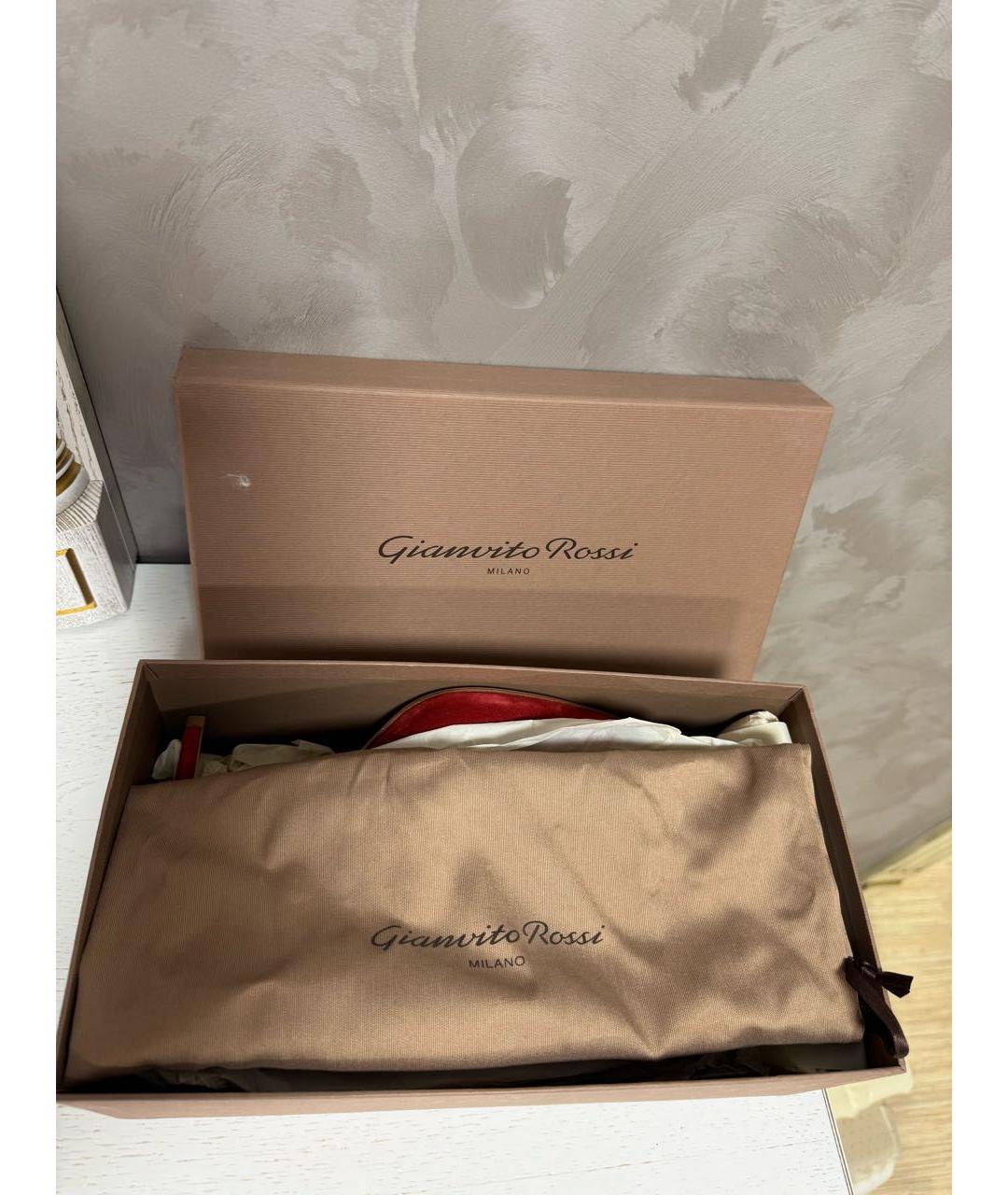 GIANVITO ROSSI Красные замшевые лодочки на низком каблуке, фото 6