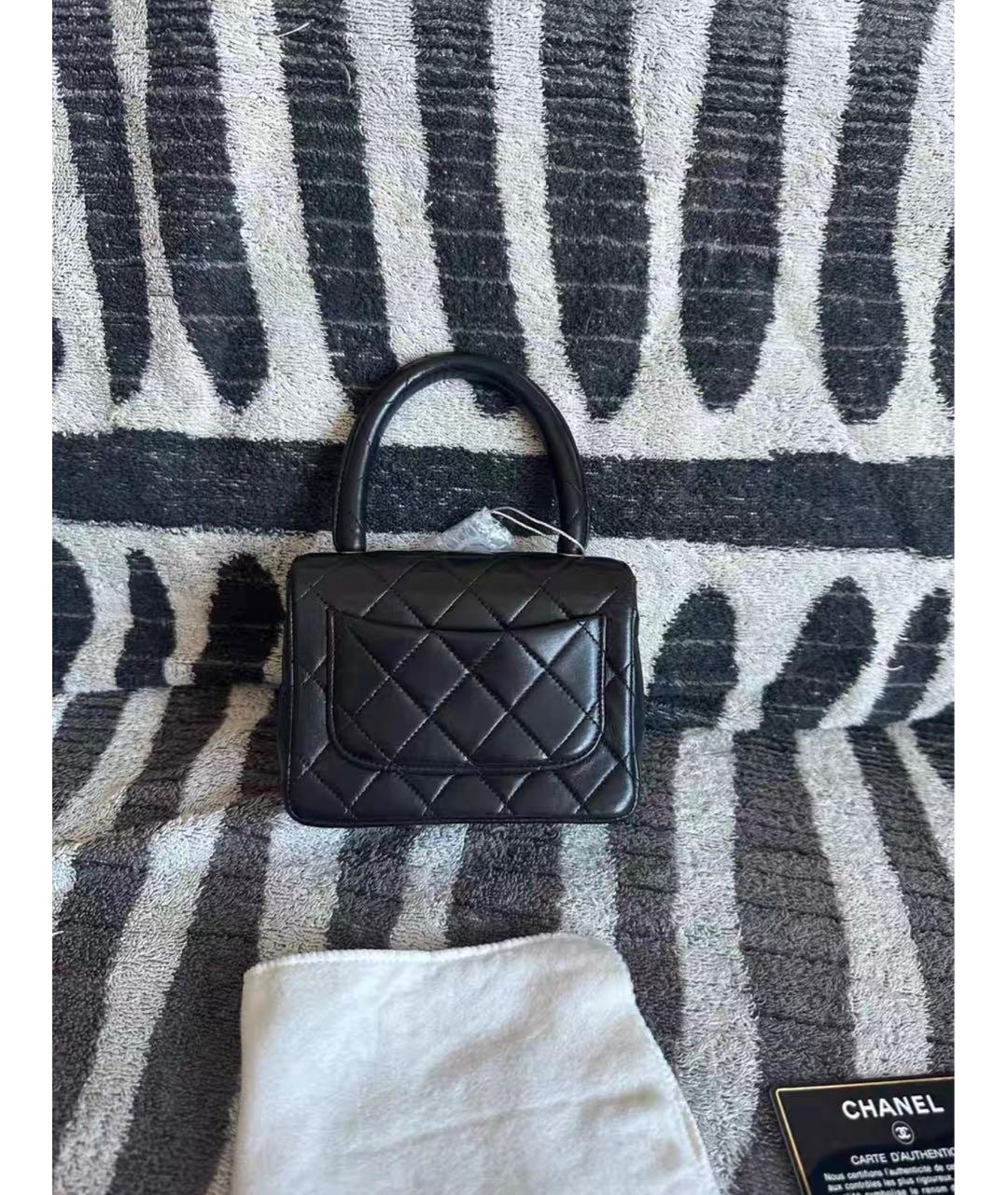 CHANEL Черная кожаная сумка с короткими ручками, фото 3