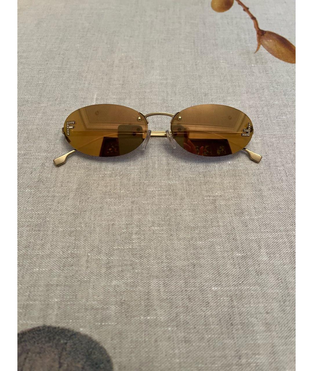 FENDI Золотые пластиковые солнцезащитные очки, фото 8