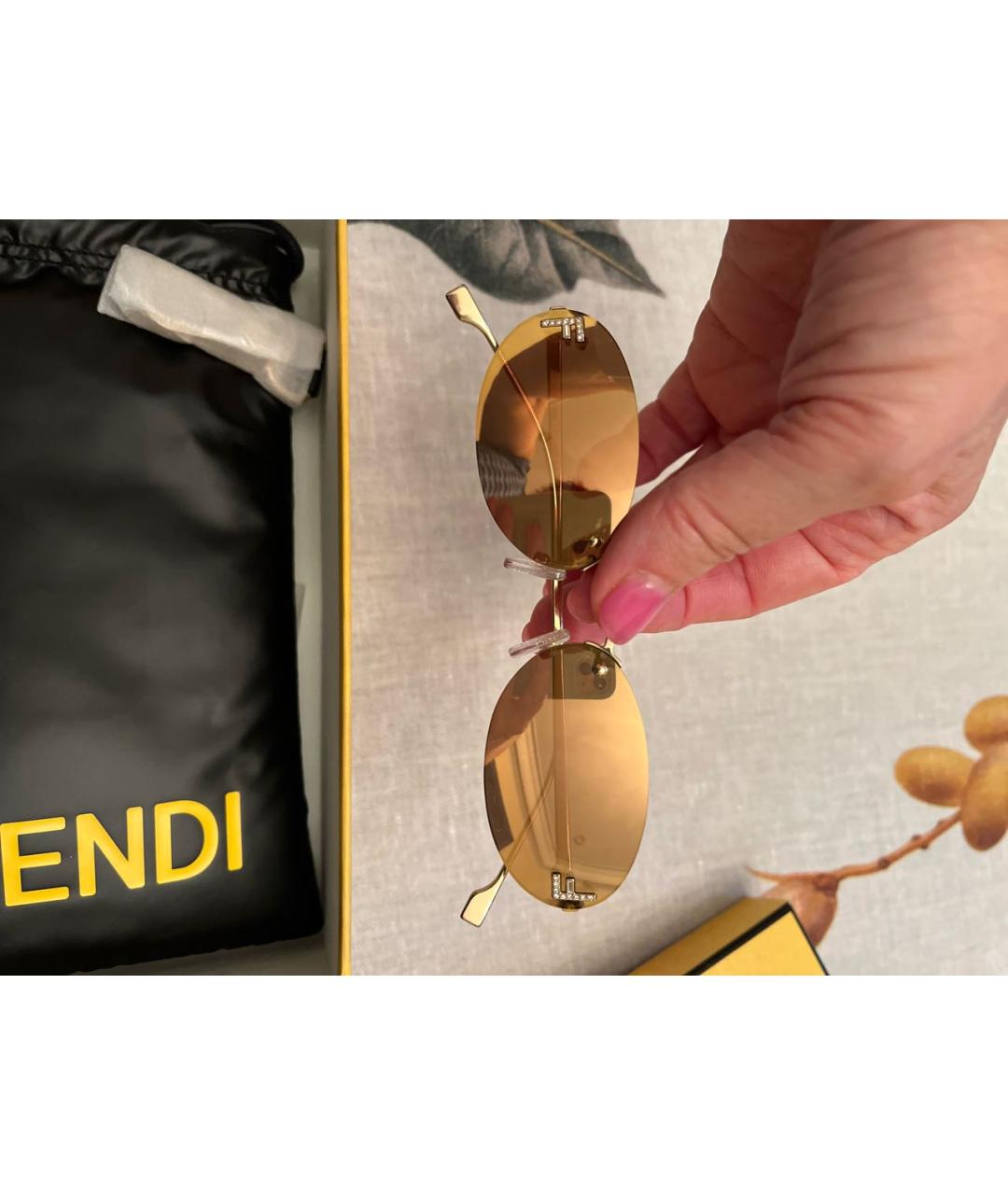 FENDI Золотые пластиковые солнцезащитные очки, фото 7